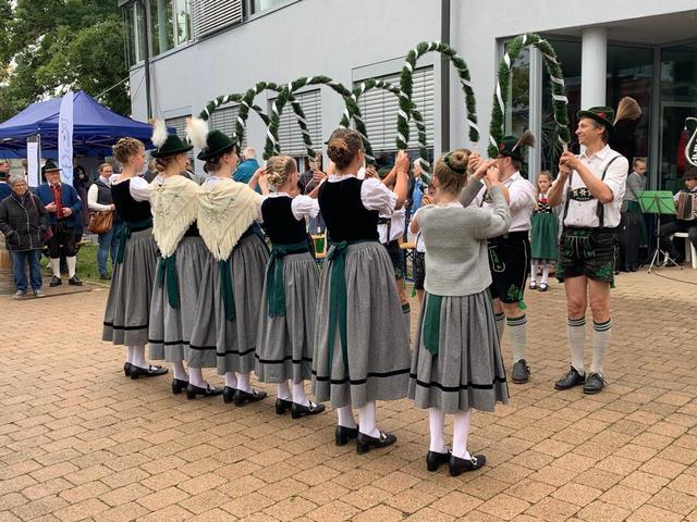 Laubentanz - fesche Fehla