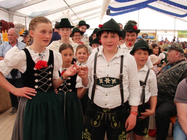 Fesch aufgestellt